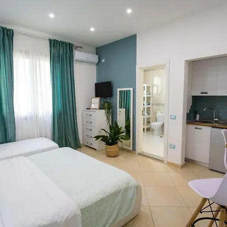 Toni's Casa de hóspedes Vlorë